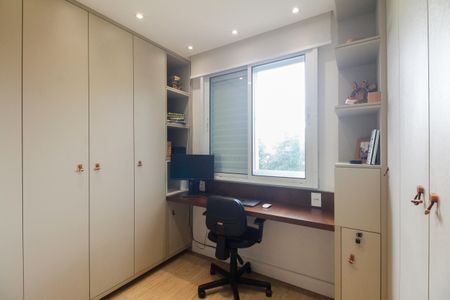 Apartamento para alugar com 65m², 2 quartos e 1 vaga Apartamento para alugar com 65m², 2 quartos e 1 vagaCloset - Suíte