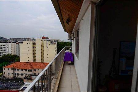 Apartamento à venda com 92m², 2 quartos e 1 vaga Apartamento à venda com 92m², 2 quartos e 1 vagaVaranda Sala