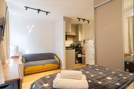Studio para alugar com 26m², 1 quarto e sem vagaSala/Quarto