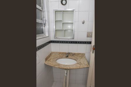 Apartamento à venda com 70m², 2 quartos e sem vagaBanheiro