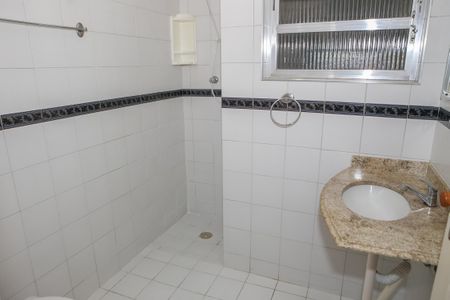Apartamento à venda com 70m², 2 quartos e sem vagaBanheiro