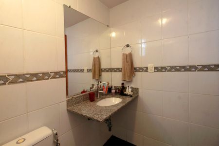 Apartamento à venda com 95m², 3 quartos e 2 vagasBanheiro