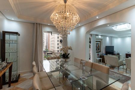 Apartamento à venda com 230m², 4 quartos e 4 vagasSala de Jantar