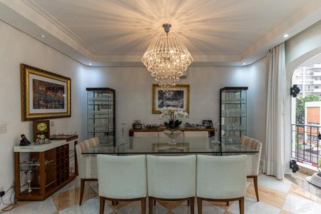 Apartamento à venda com 230m², 4 quartos e 4 vagasSala de Jantar