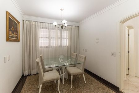 Apartamento à venda com 230m², 4 quartos e 4 vagasCopa