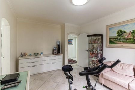 Apartamento à venda com 230m², 4 quartos e 4 vagas Suíte 2