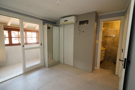 Casa de condomínio à venda com 139m², 3 quartos e 2 vagasSuíte 1