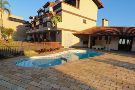 Casa de condomínio à venda com 139m², 3 quartos e 2 vagasÁrea comum - Piscina