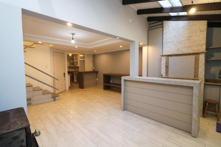 Casa de condomínio à venda com 139m², 3 quartos e 2 vagasSala