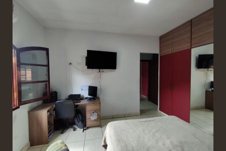 Casa para alugar com 230m², 4 quartos e 2 vagasSuíte 2