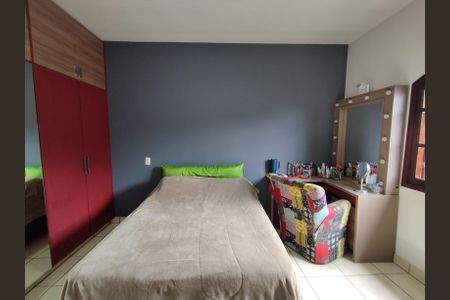 Casa para alugar com 230m², 4 quartos e 2 vagasSuíte 2