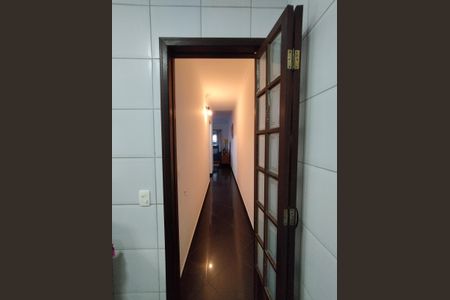 Casa para alugar com 230m², 4 quartos e 2 vagasCorredor