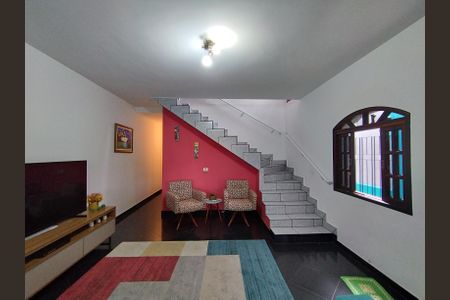 Casa para alugar com 230m², 4 quartos e 2 vagasSala