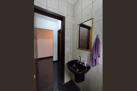 Casa para alugar com 230m², 4 quartos e 2 vagasLavabo