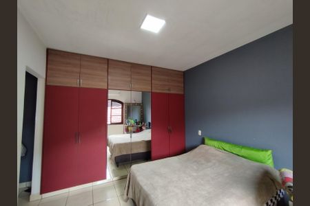 Casa para alugar com 230m², 4 quartos e 2 vagasSuíte 2