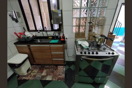 Casa para alugar com 230m², 4 quartos e 2 vagasCozinha 