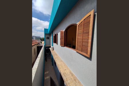 Casa para alugar com 230m², 4 quartos e 2 vagasLateral