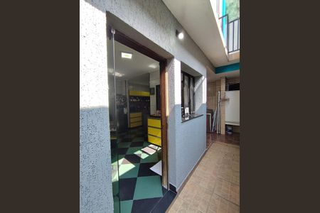 Casa para alugar com 230m², 4 quartos e 2 vagasCozinha 