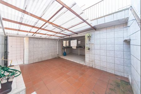 Casa à venda com 250m², 3 quartos e 4 vagas Casa à venda com 250m², 3 quartos e 4 vagasQuintal