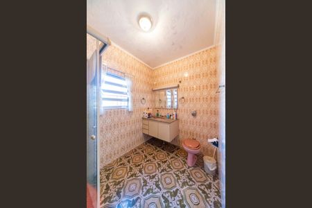 Casa à venda com 250m², 3 quartos e 4 vagas Casa à venda com 250m², 3 quartos e 4 vagasBanheiro