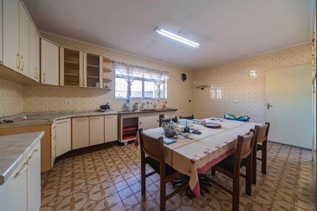 Casa à venda com 250m², 3 quartos e 4 vagas Casa à venda com 250m², 3 quartos e 4 vagasCozinha