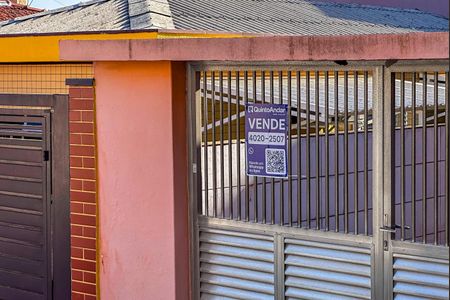 Casa à venda com 250m², 3 quartos e 4 vagas Casa à venda com 250m², 3 quartos e 4 vagasPlaca