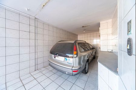 Casa à venda com 250m², 3 quartos e 4 vagas Casa à venda com 250m², 3 quartos e 4 vagasGaragem