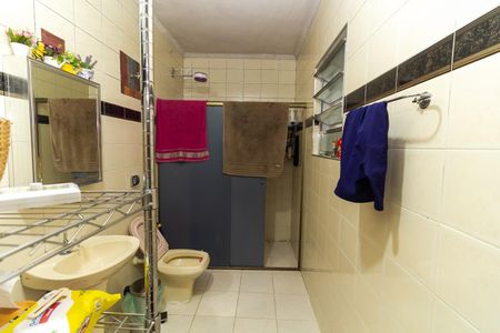 Casa à venda com 170m², 3 quartos e 2 vagas Casa à venda com 170m², 3 quartos e 2 vagasCasa 2 Banheiro