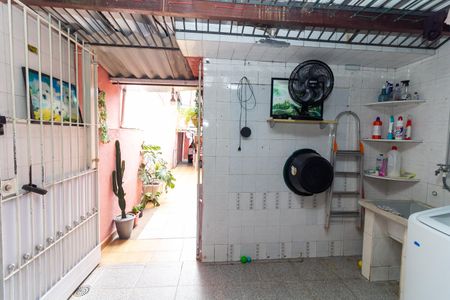 Casa à venda com 170m², 3 quartos e 2 vagas Casa à venda com 170m², 3 quartos e 2 vagasCasa 2 Área de Serviço