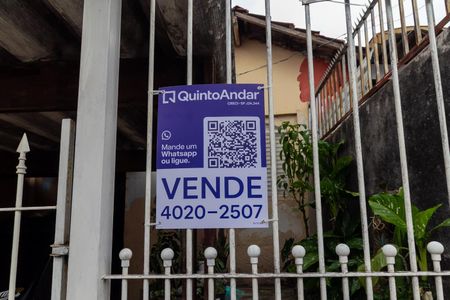 Casa à venda com 170m², 3 quartos e 2 vagas Casa à venda com 170m², 3 quartos e 2 vagasPlaca