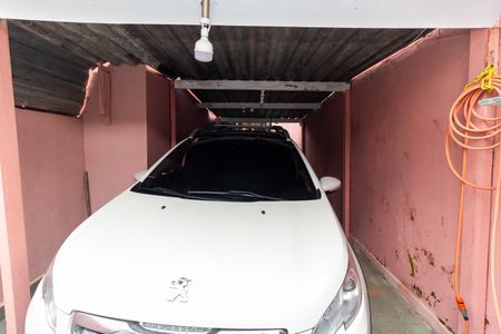 Casa à venda com 170m², 3 quartos e 2 vagas Casa à venda com 170m², 3 quartos e 2 vagasGaragem