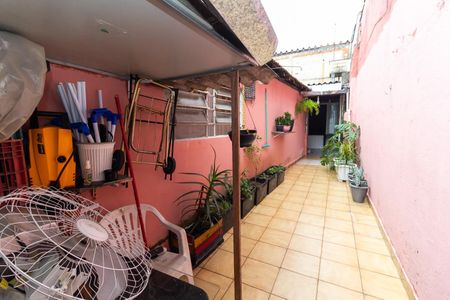 Casa à venda com 170m², 3 quartos e 2 vagas Casa à venda com 170m², 3 quartos e 2 vagasCasa 2 Entrada