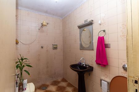 Casa à venda com 170m², 3 quartos e 2 vagas Casa à venda com 170m², 3 quartos e 2 vagasCasa 1 Banheiro