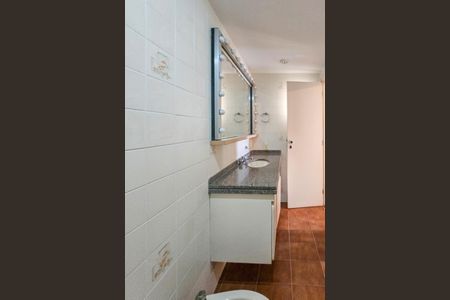 Apartamento para alugar com 120m², 3 quartos e 4 vagasBanheiro da suíte