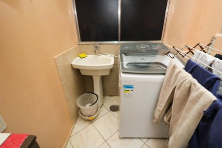 Casa de condomínio à venda com 115m², 3 quartos e 1 vaga Casa de condomínio à venda com 115m², 3 quartos e 1 vagaÁrea de Serviço