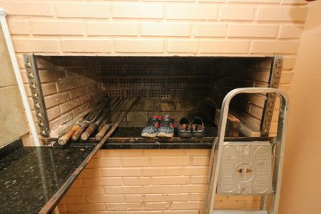 Casa de condomínio à venda com 115m², 3 quartos e 1 vaga Casa de condomínio à venda com 115m², 3 quartos e 1 vagaChurrasqueira