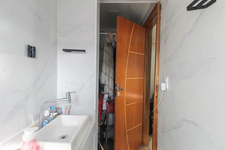 Apartamento à venda com 45m², 2 quartos e 1 vaga Apartamento à venda com 45m², 2 quartos e 1 vagaBanheiro