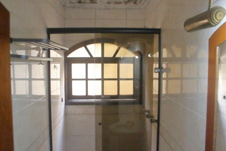 Casa à venda com 185m², 5 quartos e 3 vagasBanheiro