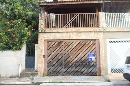 Casa à venda com 185m², 5 quartos e 3 vagasFachada