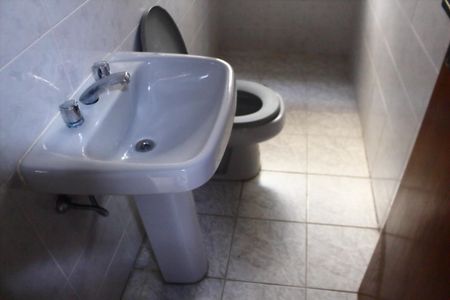 Casa à venda com 185m², 5 quartos e 3 vagasBanheiro de serviço