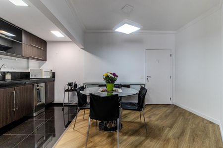 Apartamento para alugar com 98m², 2 quartos e 2 vagasCozinha