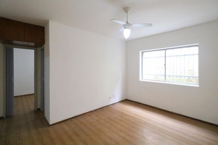 Apartamento à venda com 56m², 2 quartos e 1 vaga Apartamento à venda com 56m², 2 quartos e 1 vagaSala