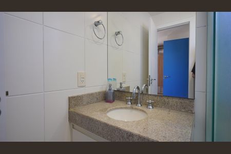 Apartamento para alugar com 72m², 2 quartos e 1 vagaBanheiro da Suíte