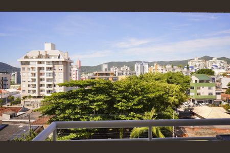 Apartamento para alugar com 72m², 2 quartos e 1 vagaVaranda vista