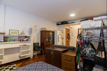 Apartamento à venda com 40m², 1 quarto e sem vagaSala/Quarto