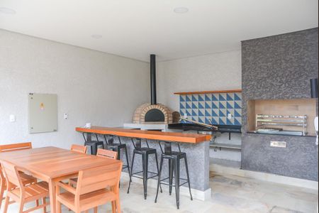 Apartamento para alugar com 44m², 2 quartos e 1 vaga Apartamento para alugar com 44m², 2 quartos e 1 vagaÁrea comum - Churrasqueira