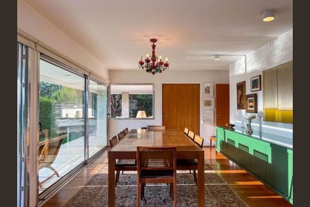 Casa à venda com 424m², 4 quartos e 5 vagasFoto 06