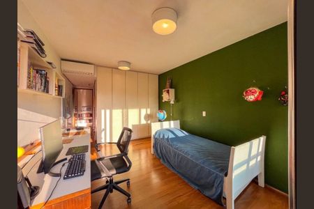 Casa à venda com 424m², 4 quartos e 5 vagasFoto 10