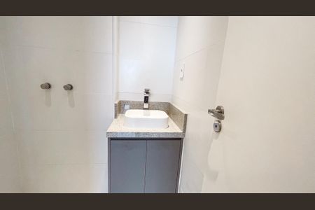 Apartamento para alugar com 40m², 2 quartos e sem vaga Apartamento para alugar com 40m², 2 quartos e sem vagaBanheiro