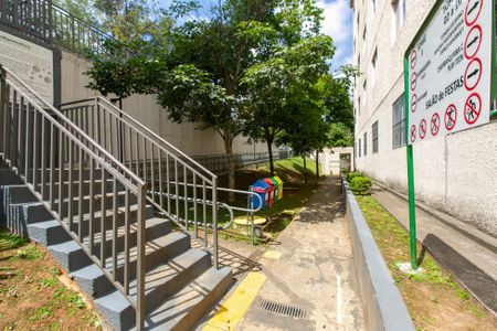 Apartamento à venda com 40m², 2 quartos e 1 vagaÁrea comum - Entrada